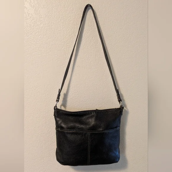 The Sak Elegant Black Leather Shoulder Bag - Picture 2 of 15